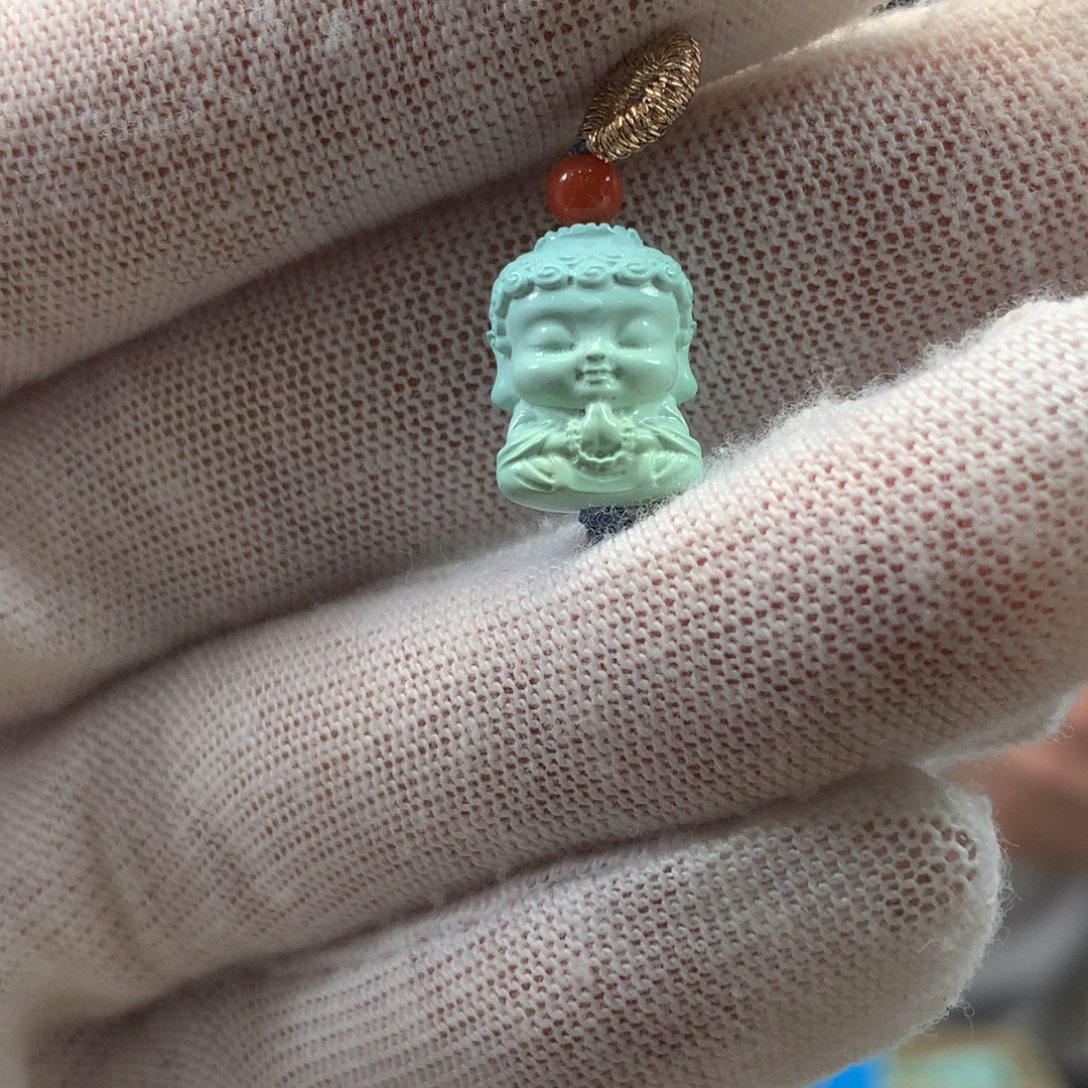 绿松石未镶嵌挂件