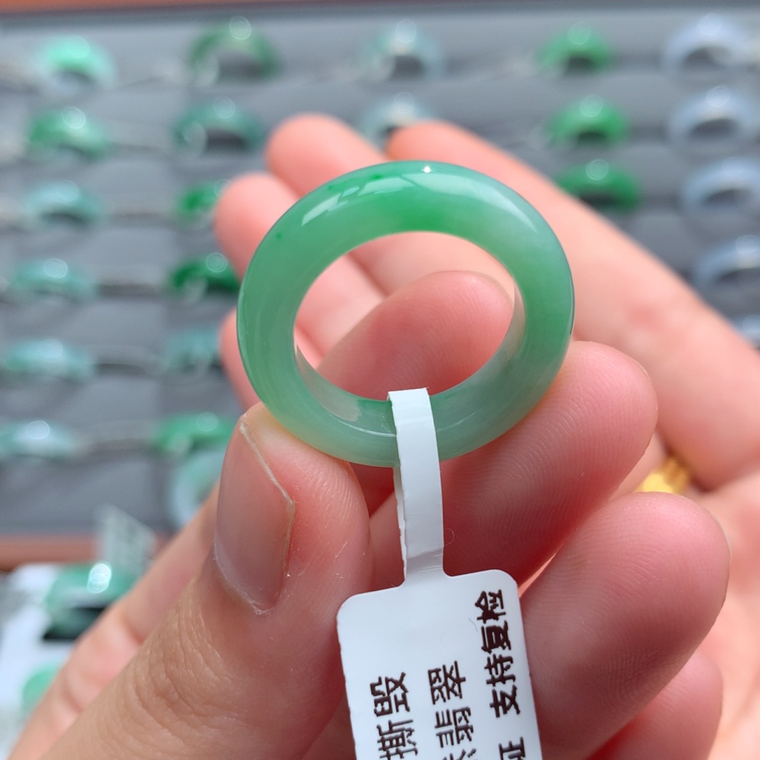 翡翠戒指未镶嵌天然14圈口