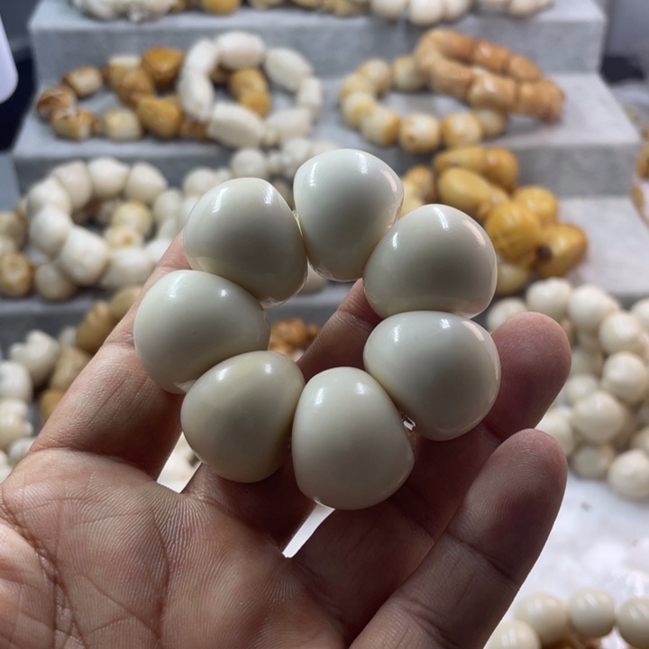 吊坠菩提根/象牙果全品象牙果山竹手捻卡24