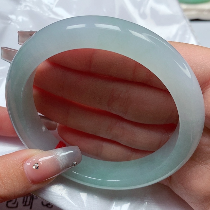 【闪购商品】翡翠手镯未镶嵌60圈