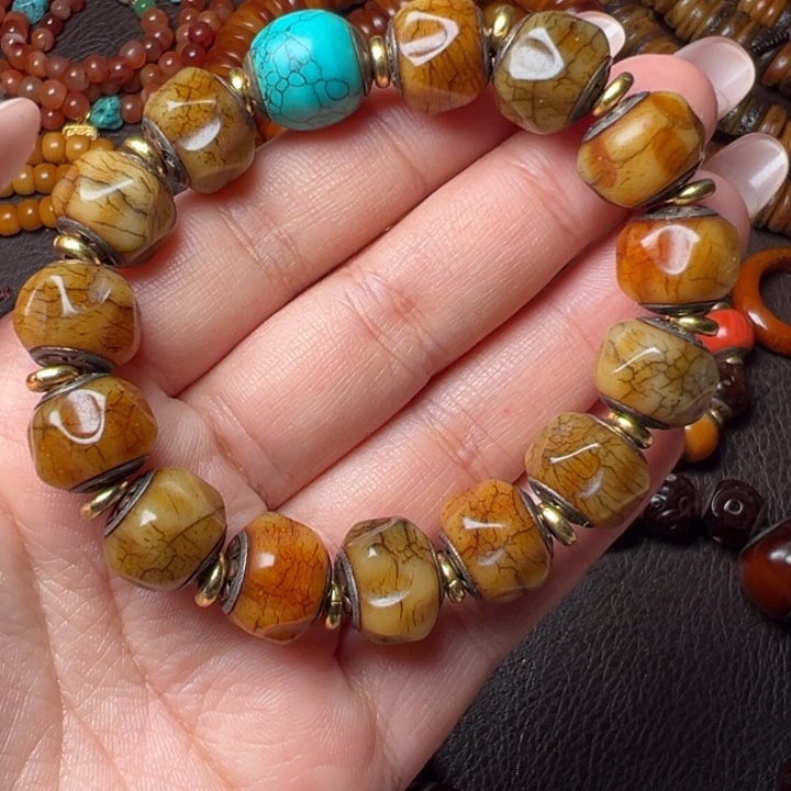 琉璃/树脂/塑料类