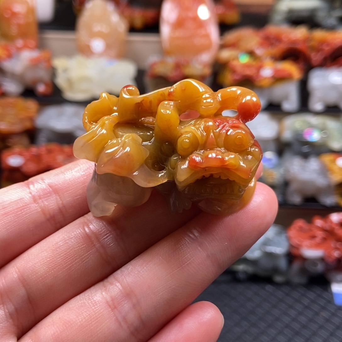 石英质玉（黄龙玉）貔貅未镶嵌