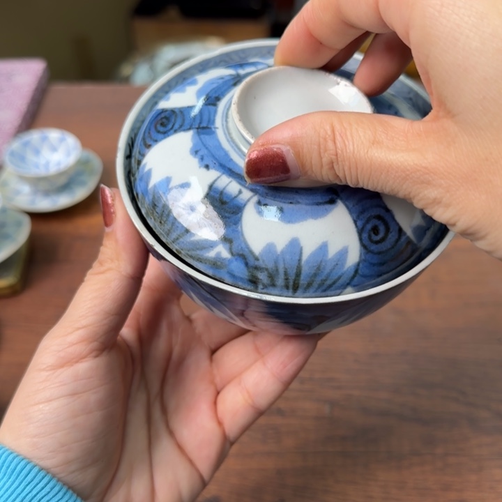 一个陶瓷物件哈哈哈哈