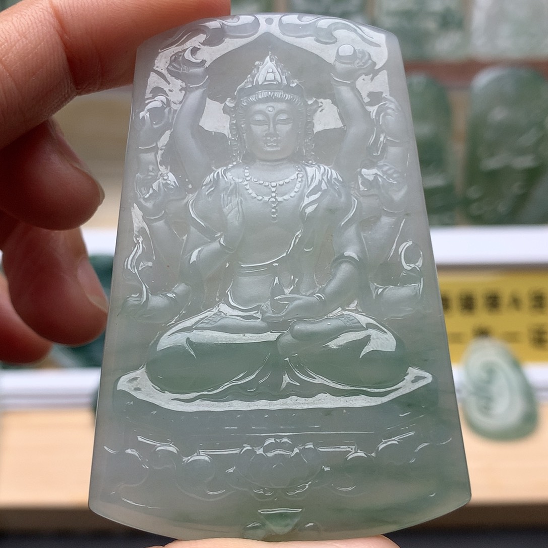 o***翡翠未镶嵌颈饰千手