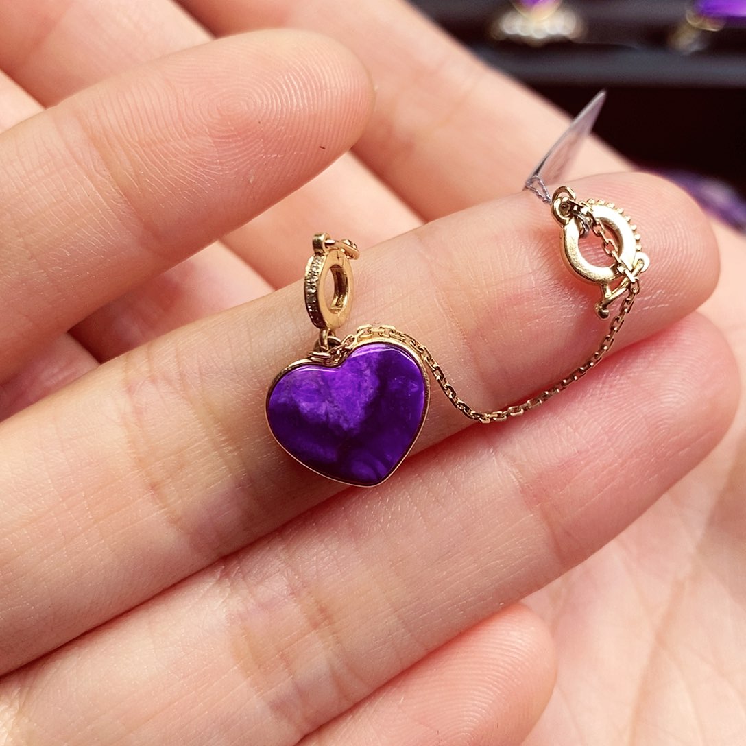 苏纪石（舒俱来）吊坠18K金镶嵌