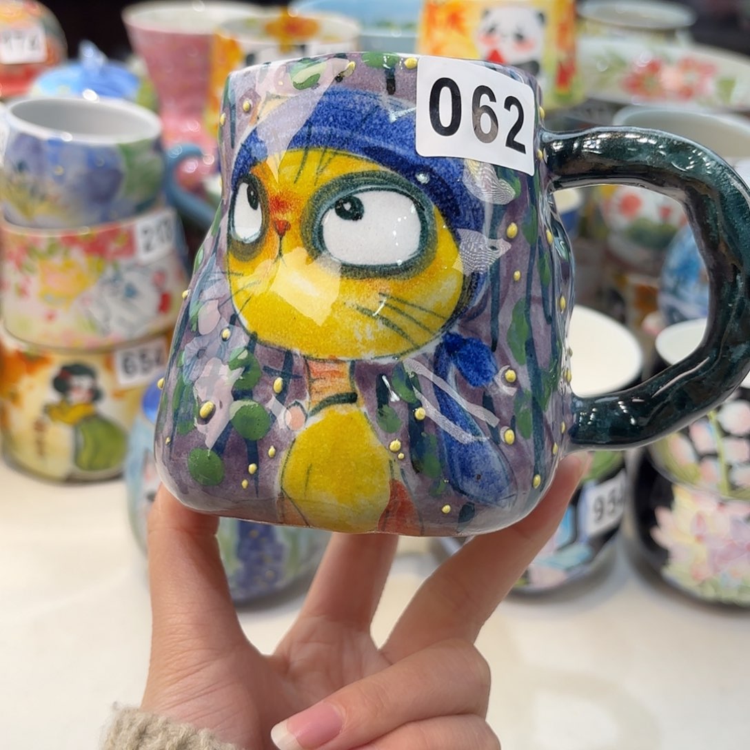 瓷片兔兔好可爱呀打