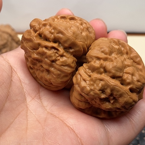文玩核桃吊坠华****行边45左右