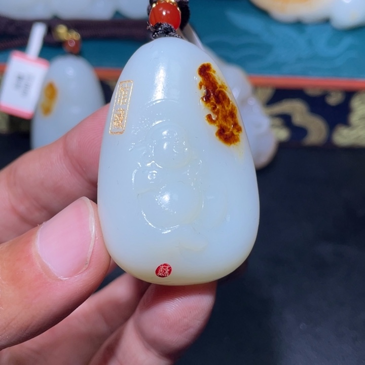和田玉未镶嵌颈饰J