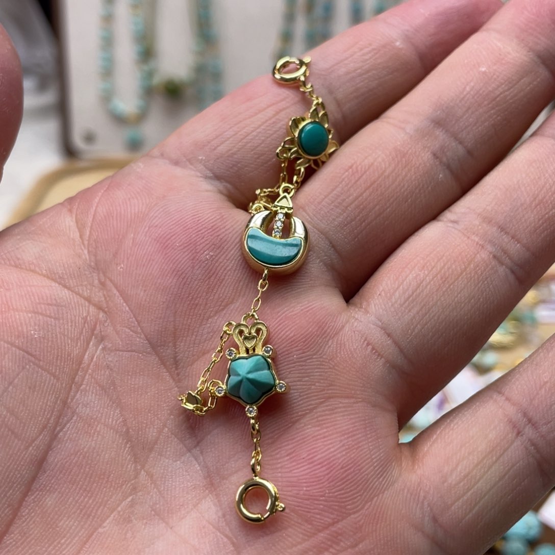 绿松石珠宝奇石合金