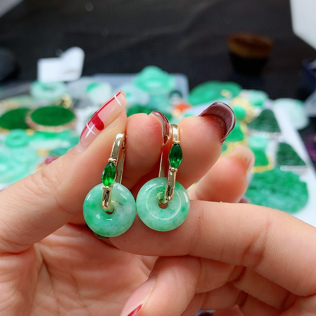 【闪购商品】翡翠耳饰未镶嵌，