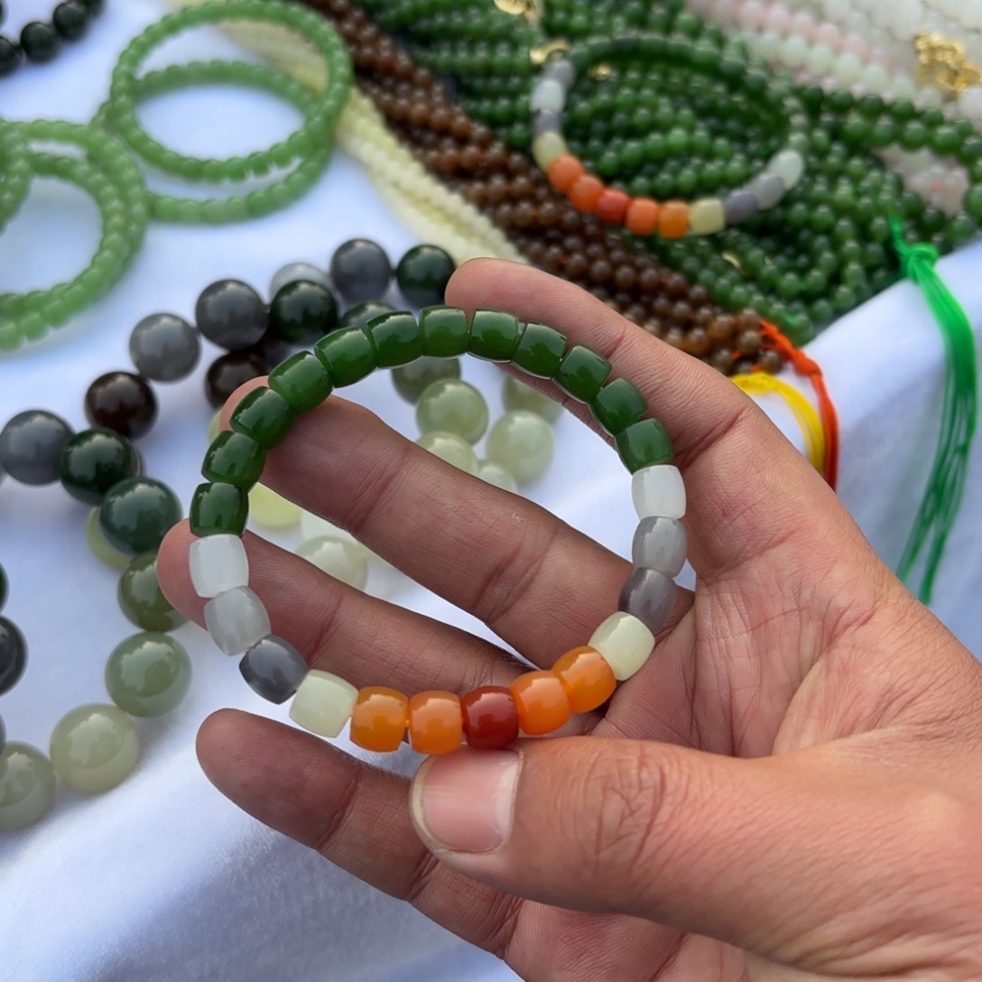 和田玉直切手串卡8未镶嵌念**荣定制不退换