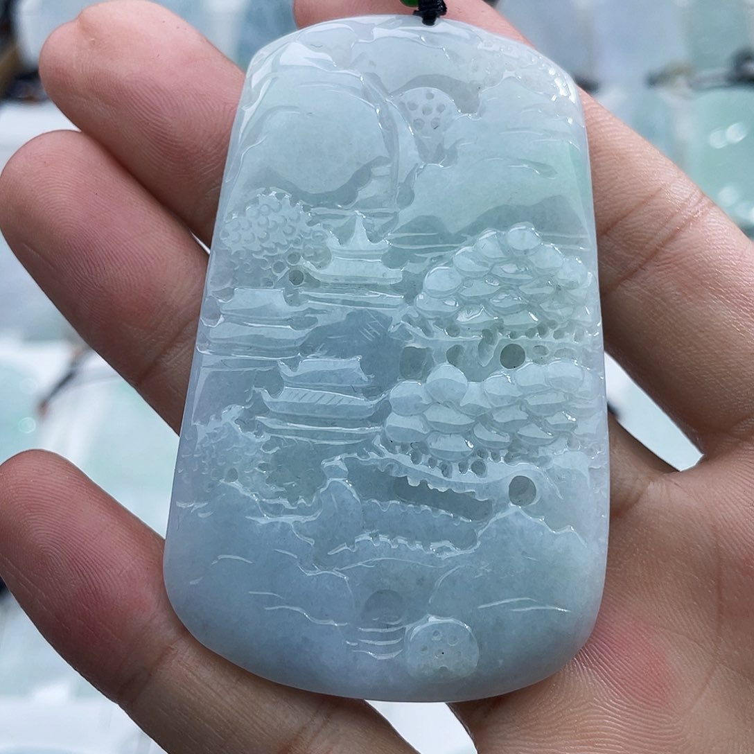 颈饰未镶嵌翡翠一**好翡翠