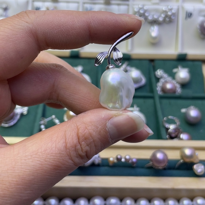 淡水珍珠吊坠(不含链)合金