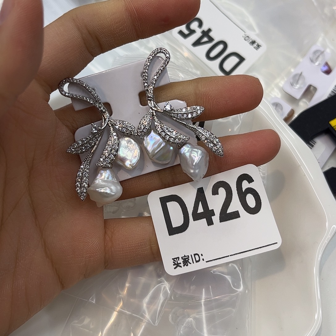 合金耳饰淡水珍珠