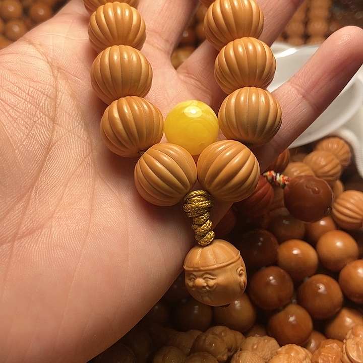 猴头核桃手串拼手持