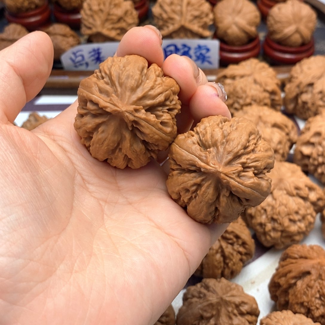 【闪购商品】文玩核桃吊坠ღ****༉19号霸王龙