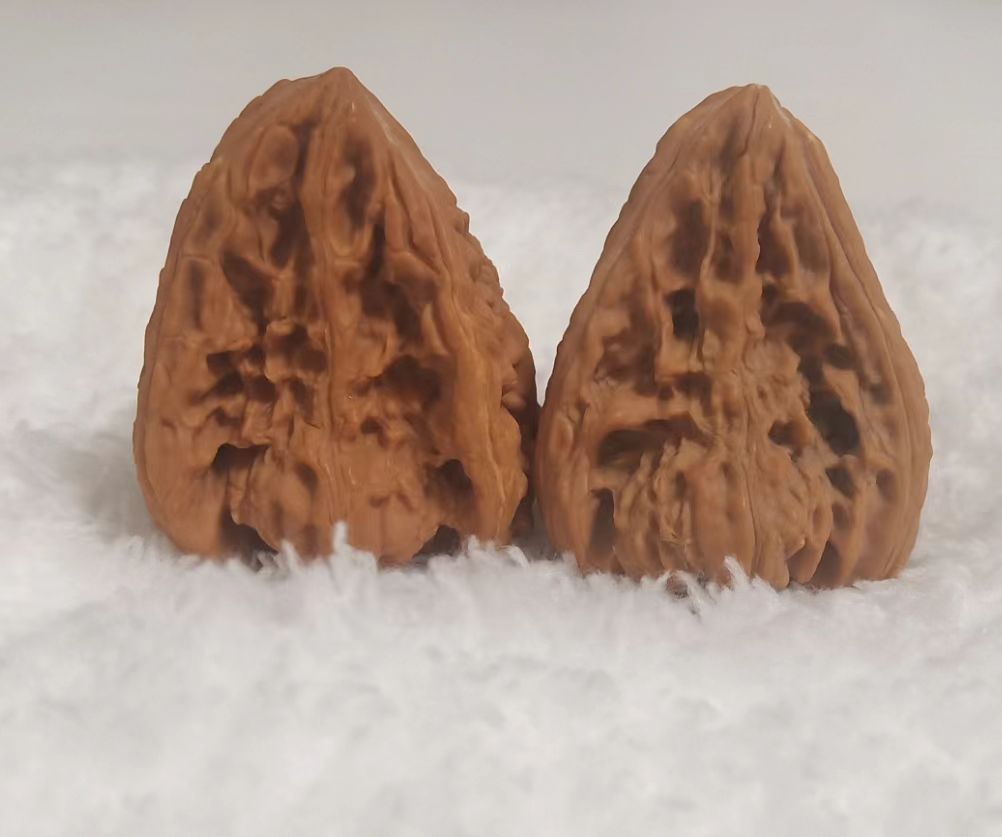 精品南疆石文玩核桃盘玩手持把件