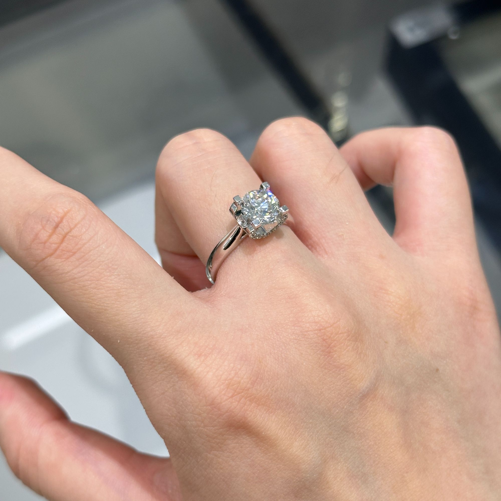 实验室培育钻石厚金镶钻牛头铂金戒指同款显大送女友送老婆