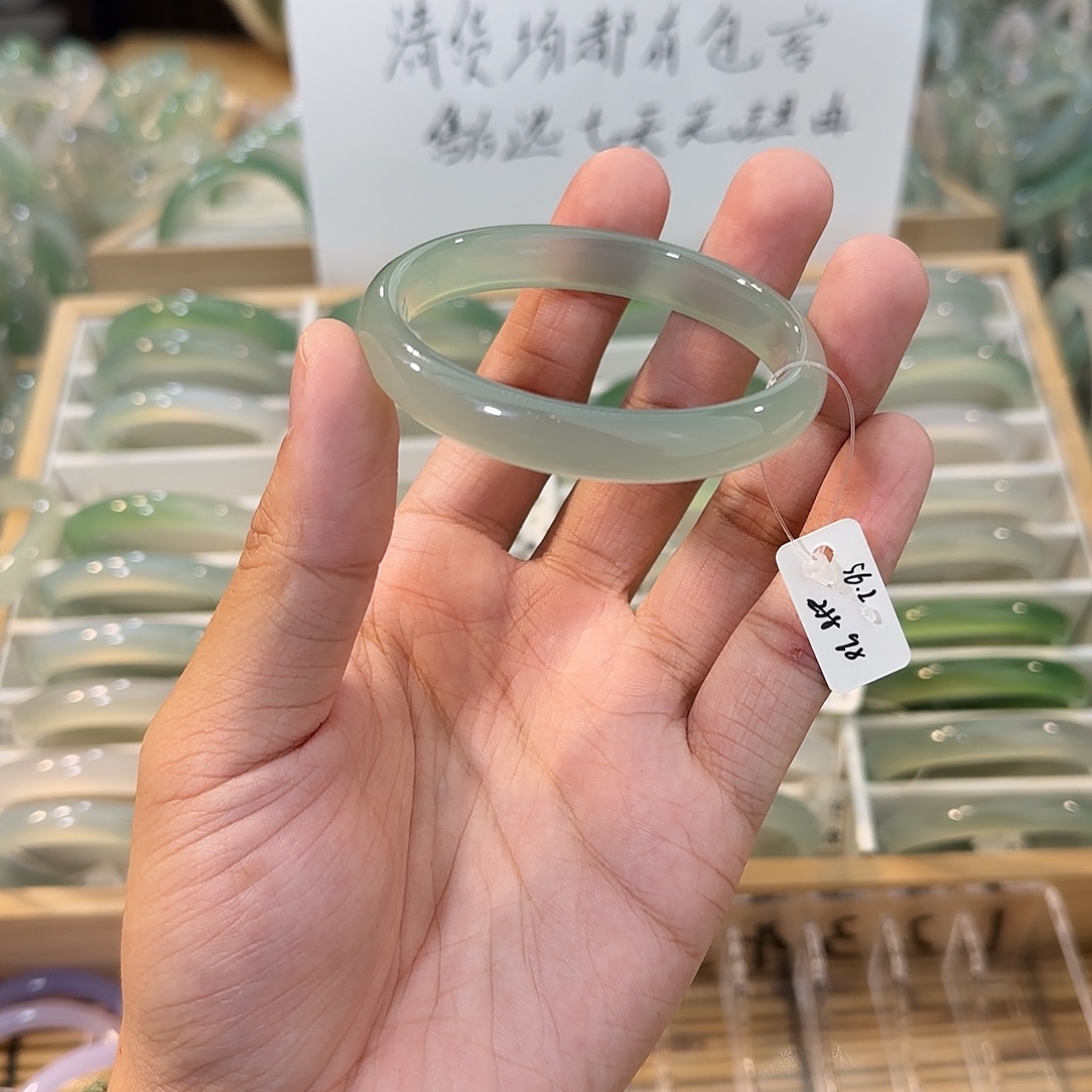玛瑙/玉髓未镶嵌手镯圈口56.2