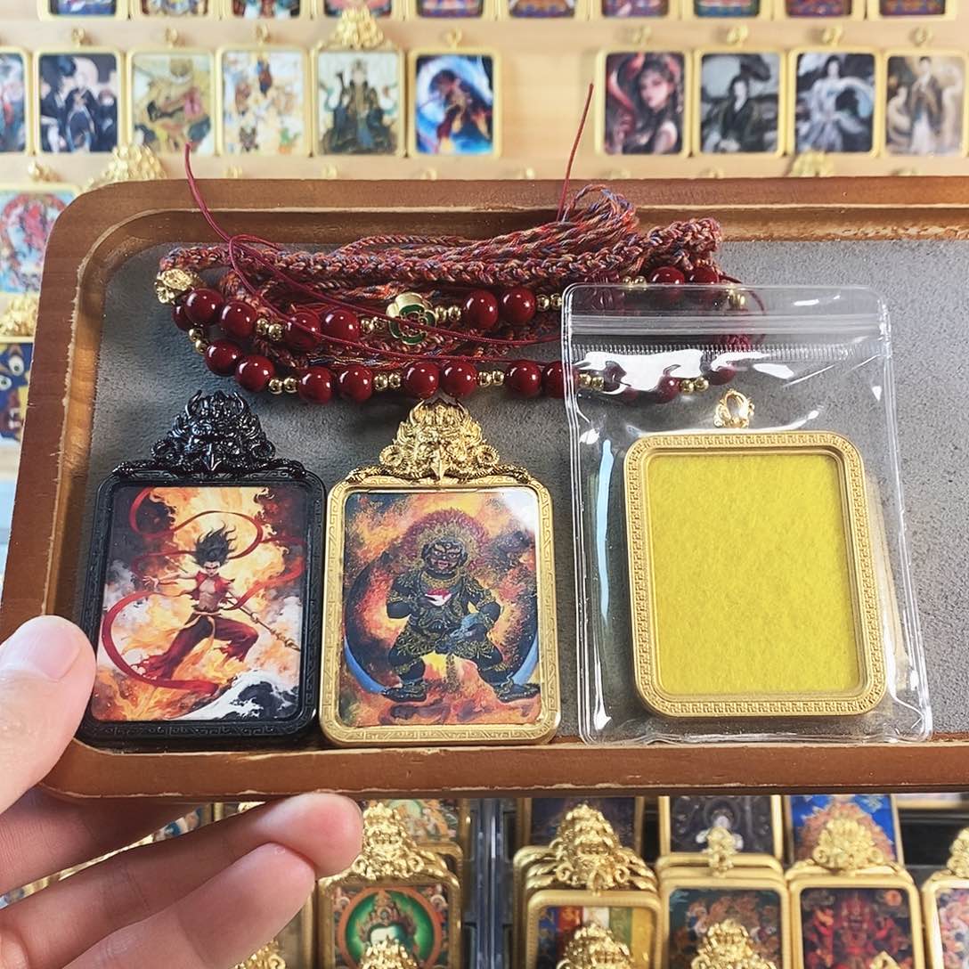 吊坠哪吒黑财神唐卡