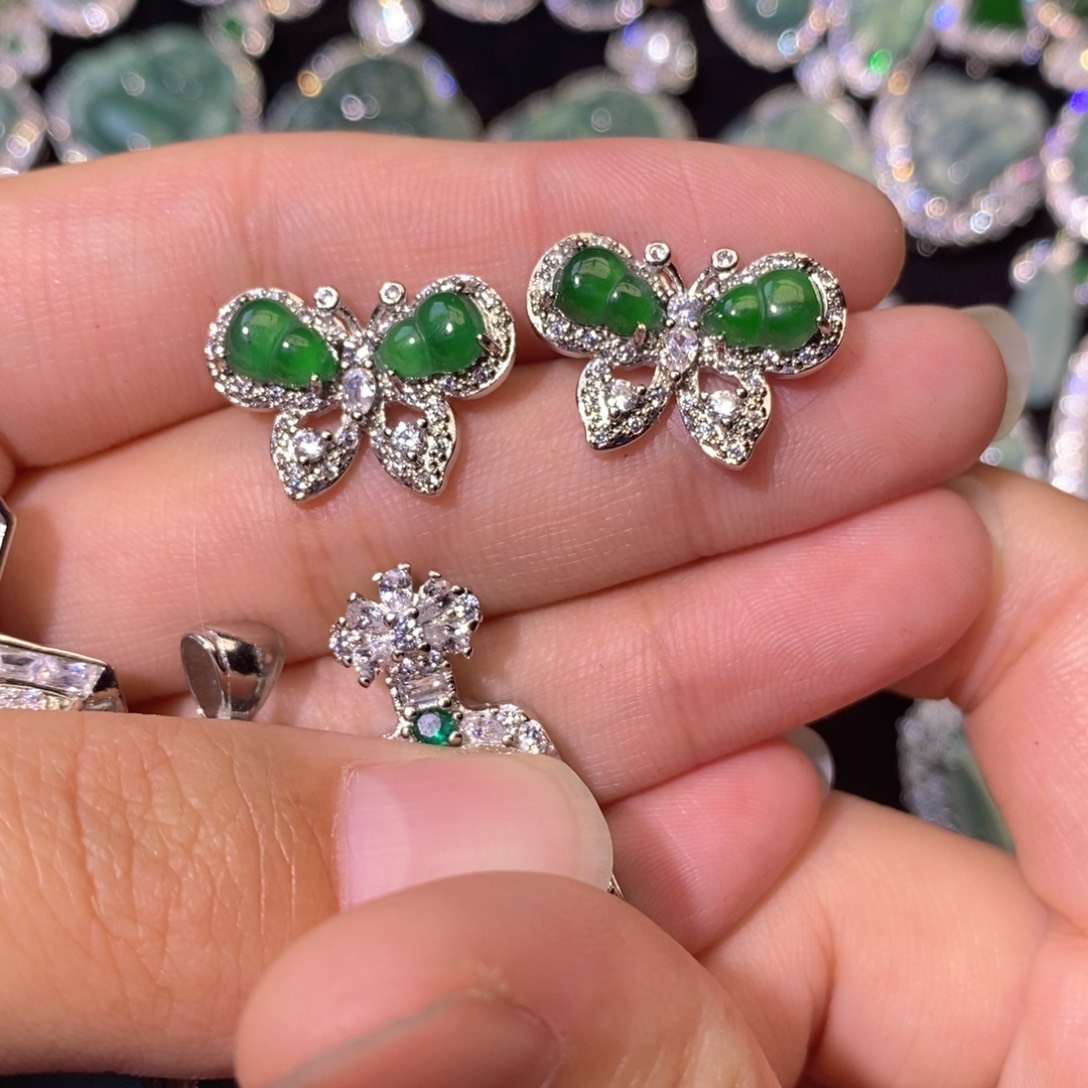 翡翠未镶嵌颈饰天然