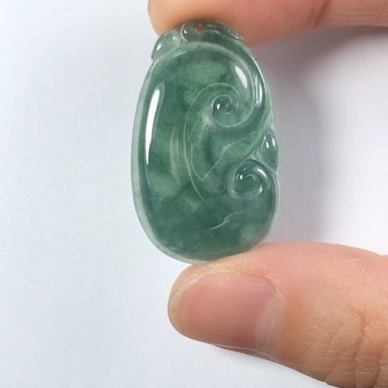 翡翠未镶嵌颈饰缅甸A货，每天下午1点半开播