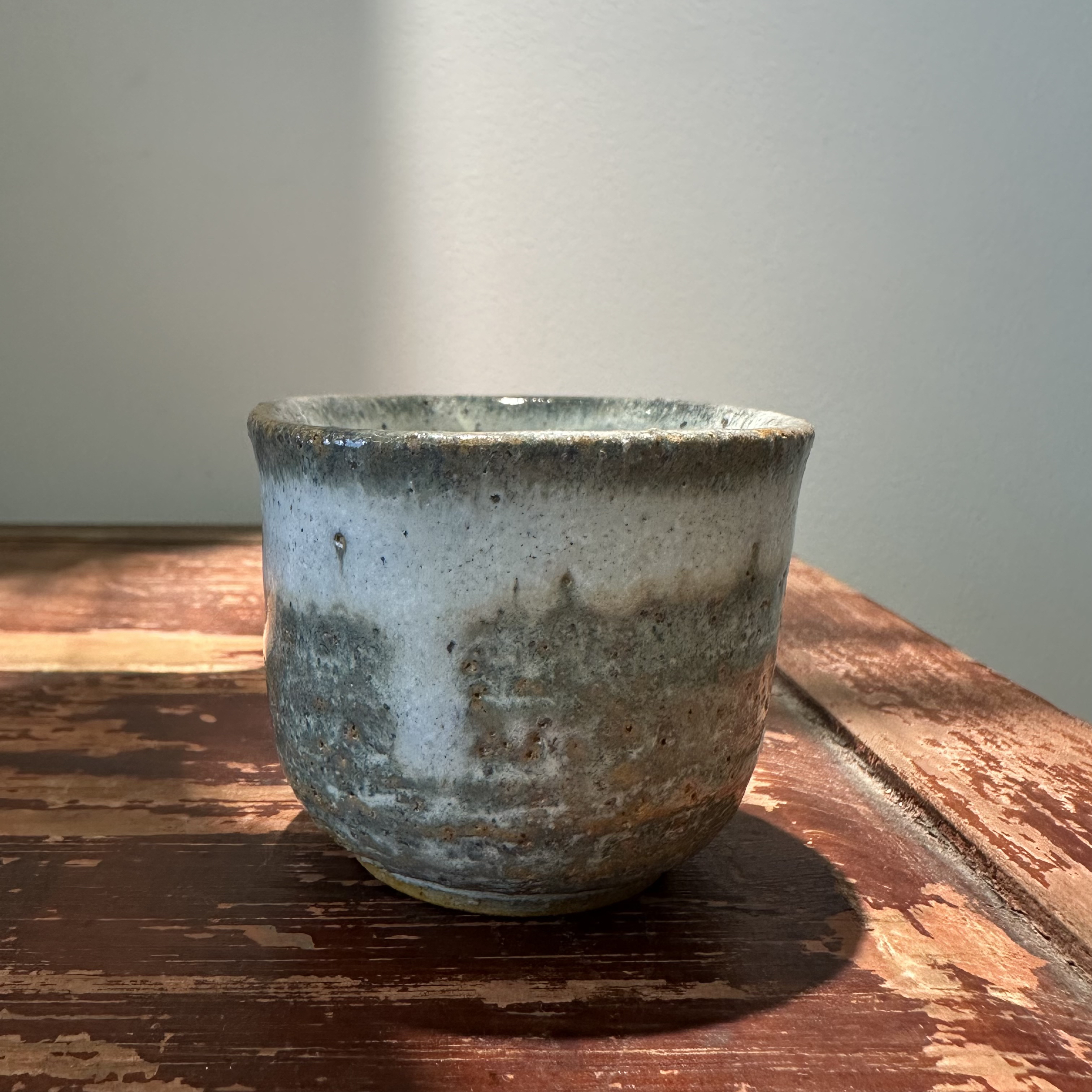 粗陶粉引杯，日式手工主人杯，嘴口三角圆形，6*5cm，80ml