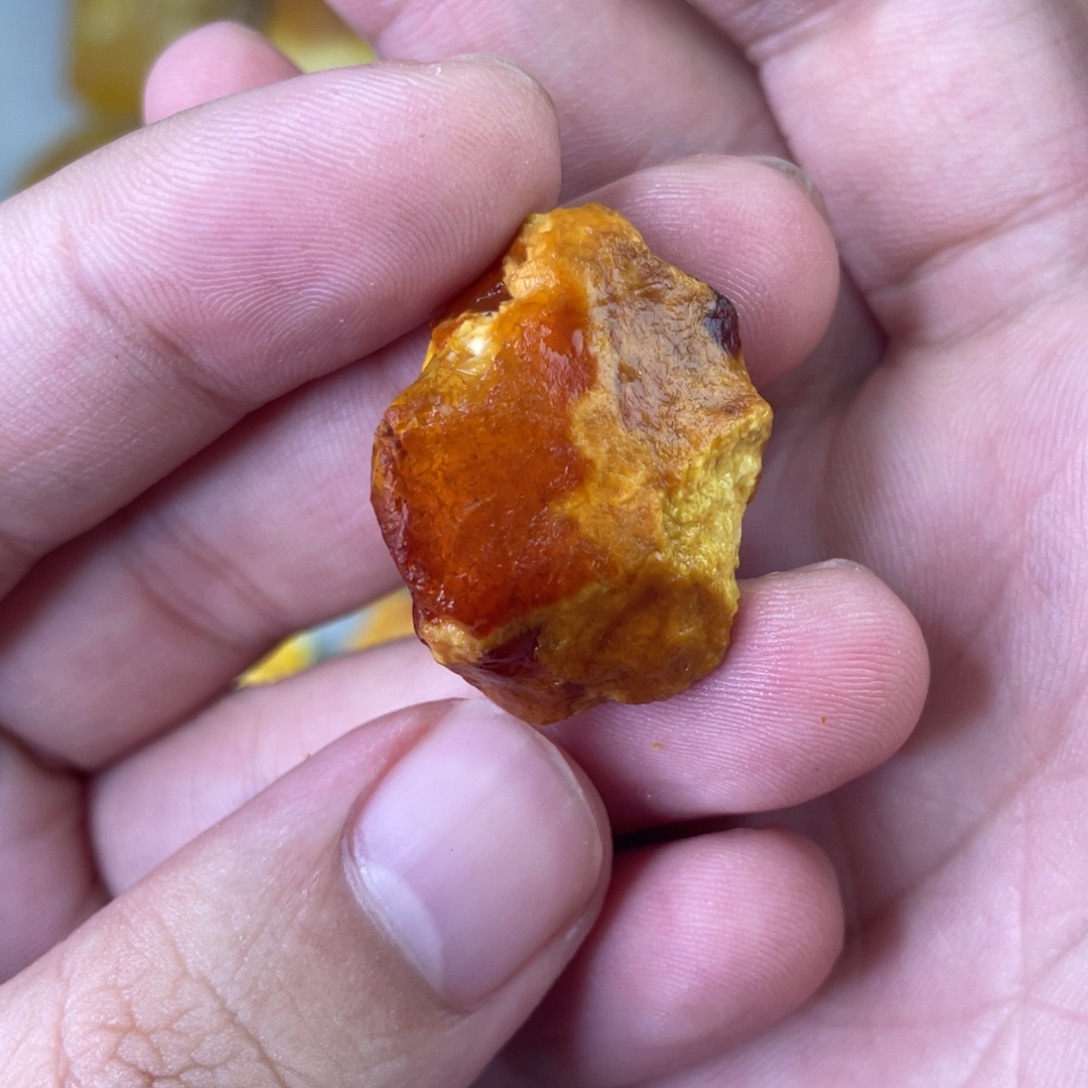 定制琥珀天然琥珀