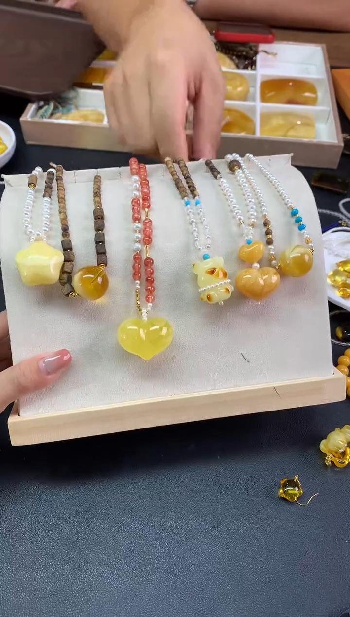 【彩虹盘】蜜蜡吊坠-多样性发其一LW02|BML5