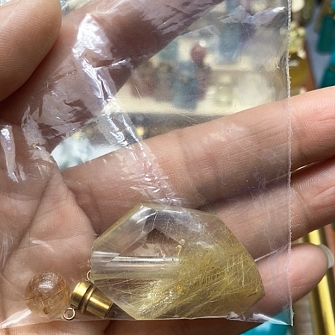 水晶水晶未镶嵌小**贝水晶