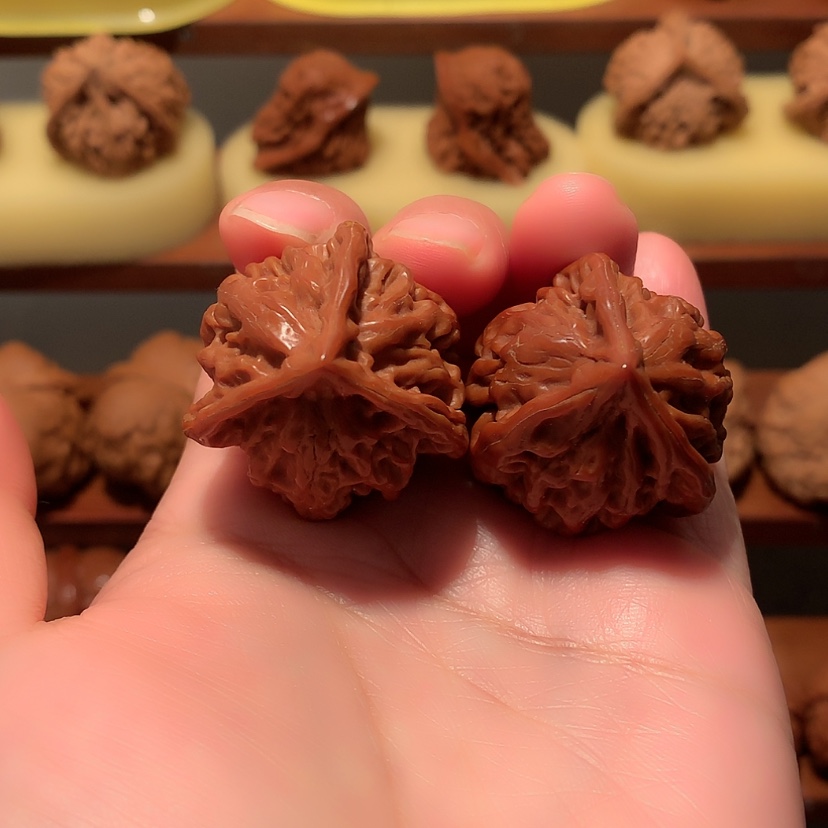 【闪购商品】文玩核桃把件三棱32