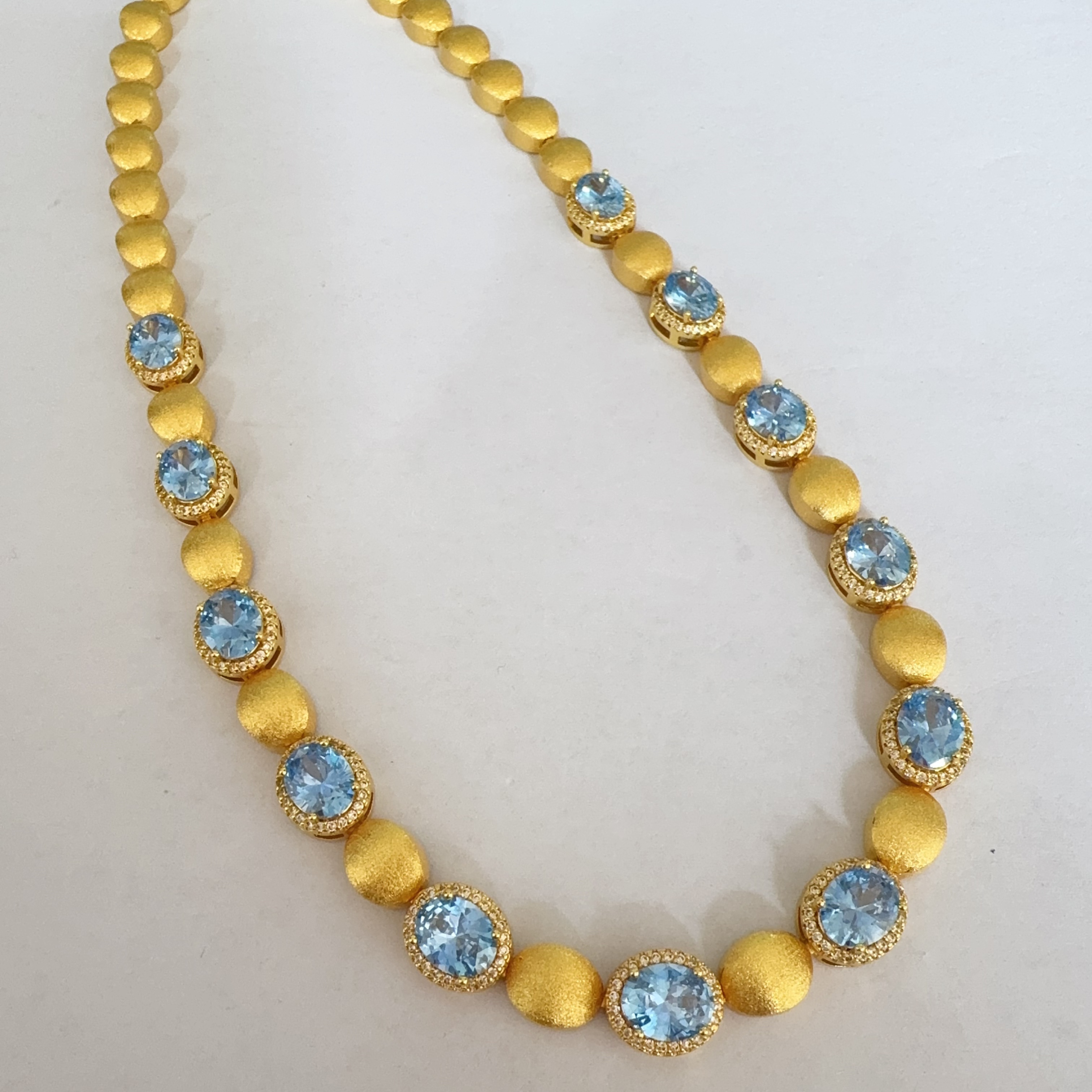 臻选项链 经典百搭设计蓝色项链W11103