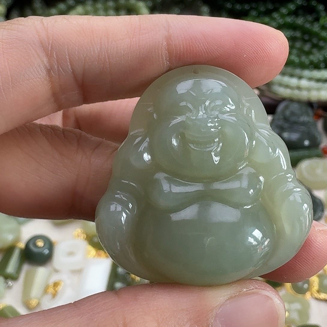 和田玉未镶嵌颈饰吊坠