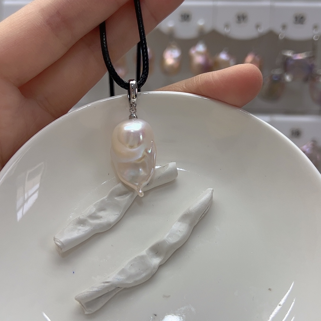 银S925镶嵌耳饰淡水珍珠