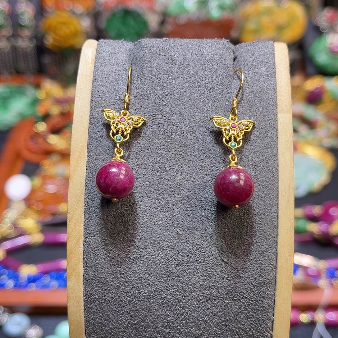 未镶嵌耳饰红宝石双十二直降价不议