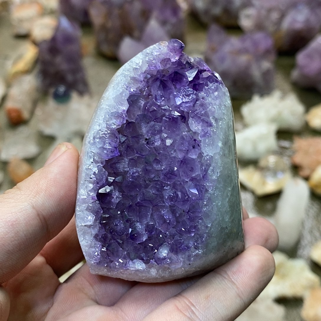 未镶嵌珠宝半成品水晶