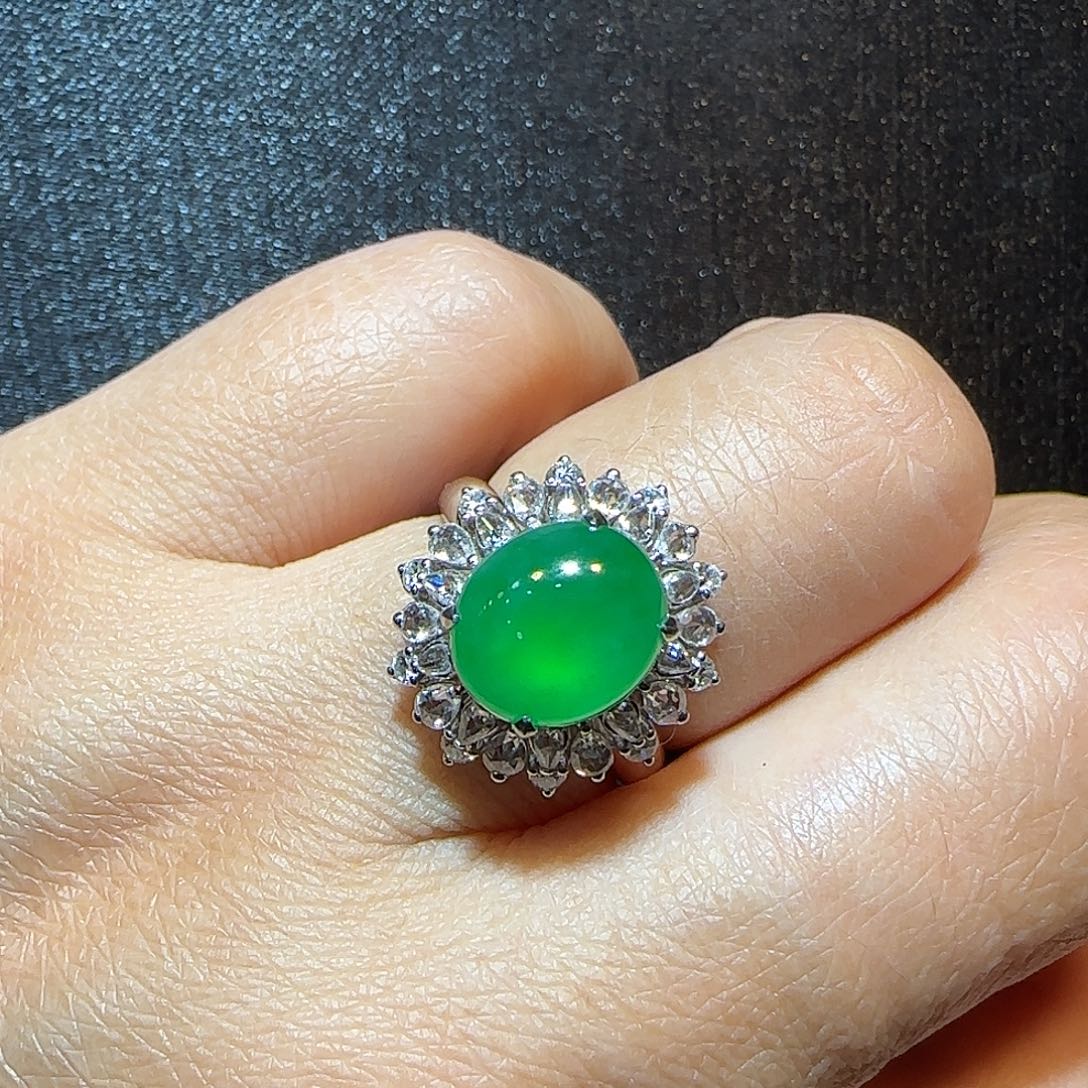 翡翠18K金镶嵌戒指戒指