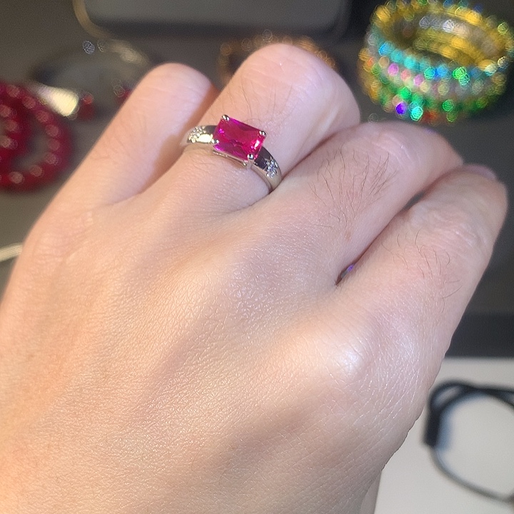 非金属06戒指。           