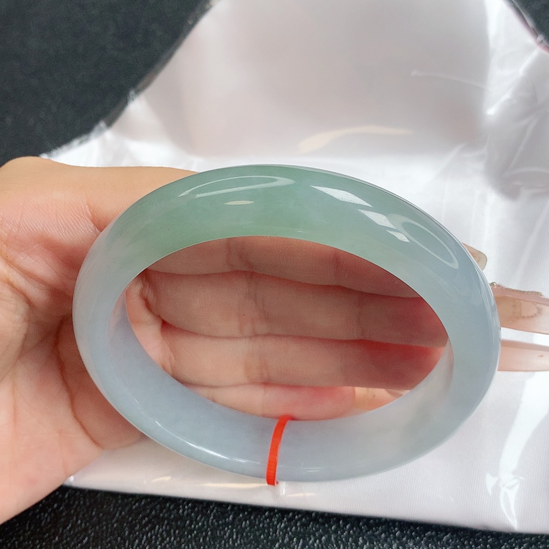 【闪购商品】未镶嵌手镯翡翠，58