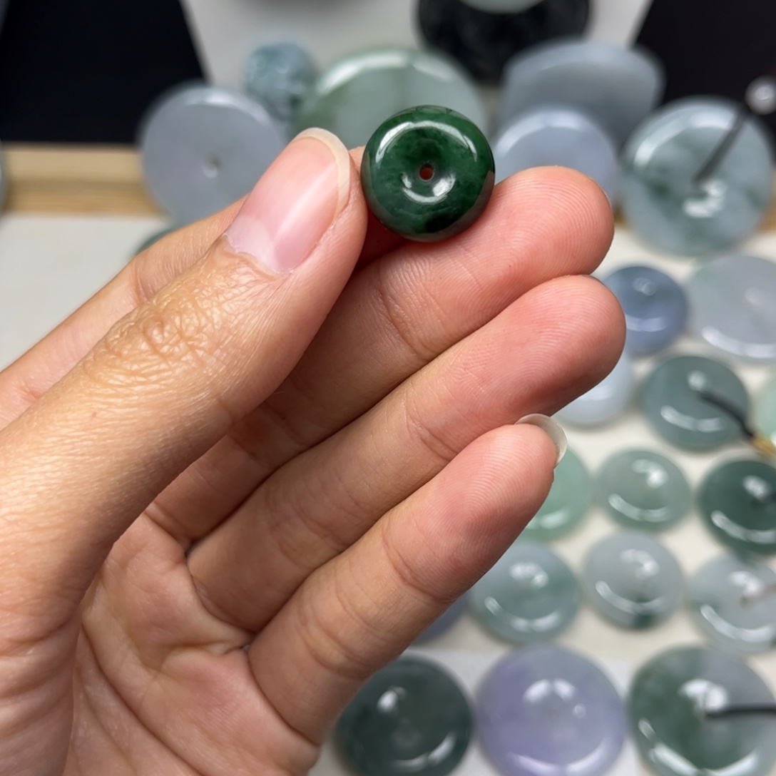 霖***·翡翠未镶嵌颈饰天然翡翠Ａ货