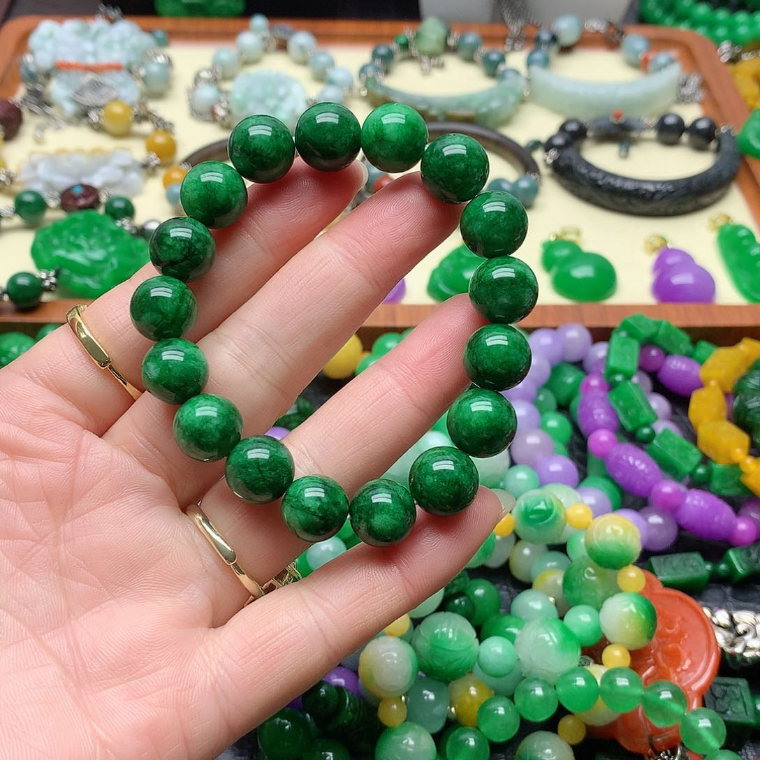 吊坠(赠链)未镶嵌翡翠