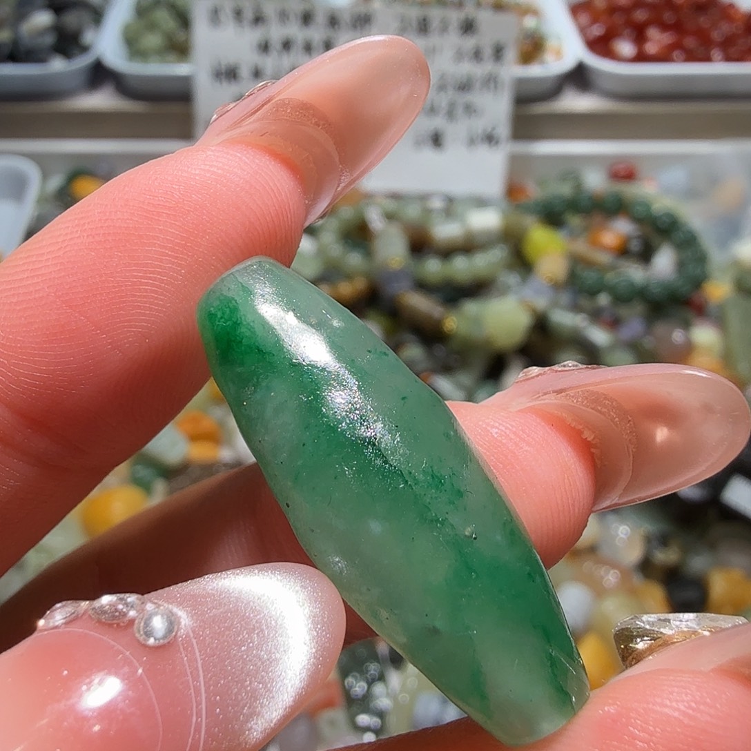 和田玉未镶嵌珠宝奇石