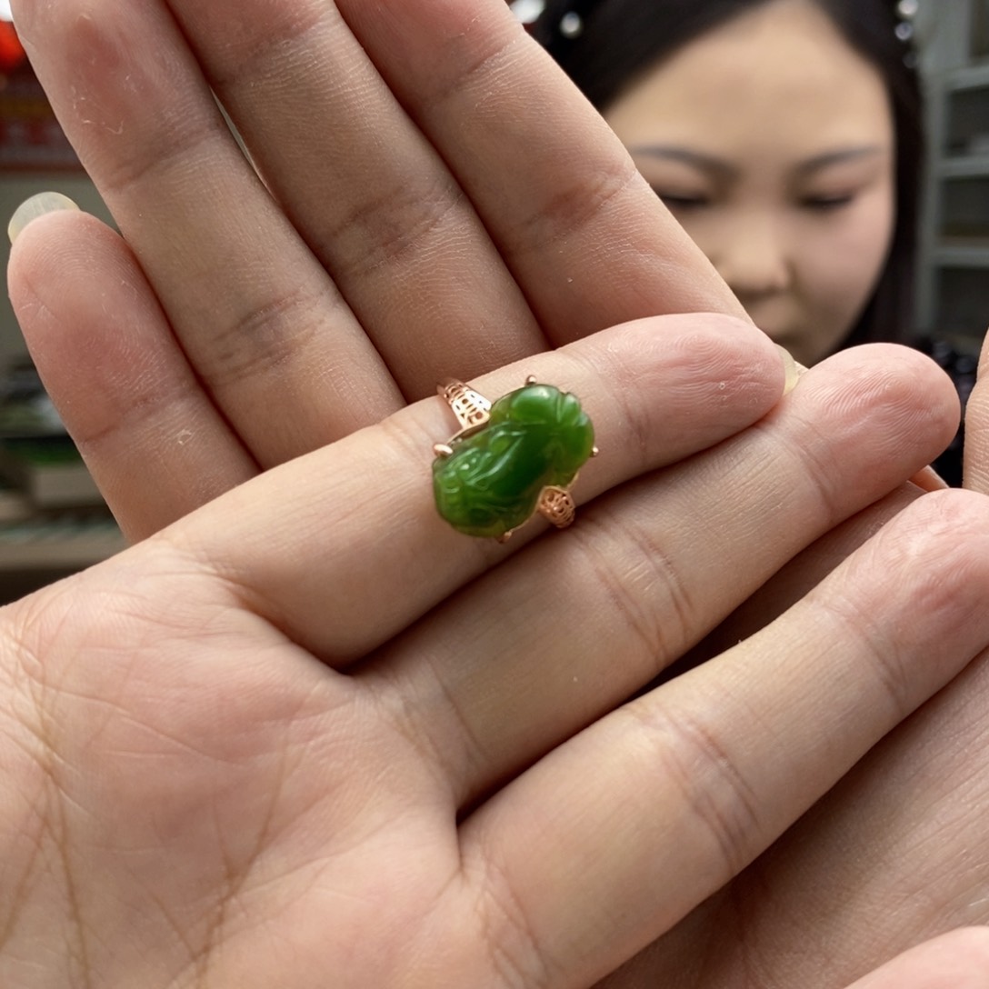 和田玉戒指未镶嵌