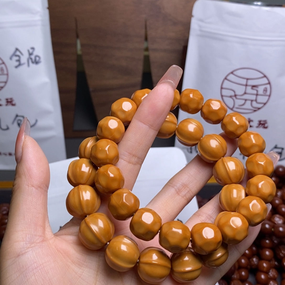 猴头核桃手串奶酪 鲨鱼