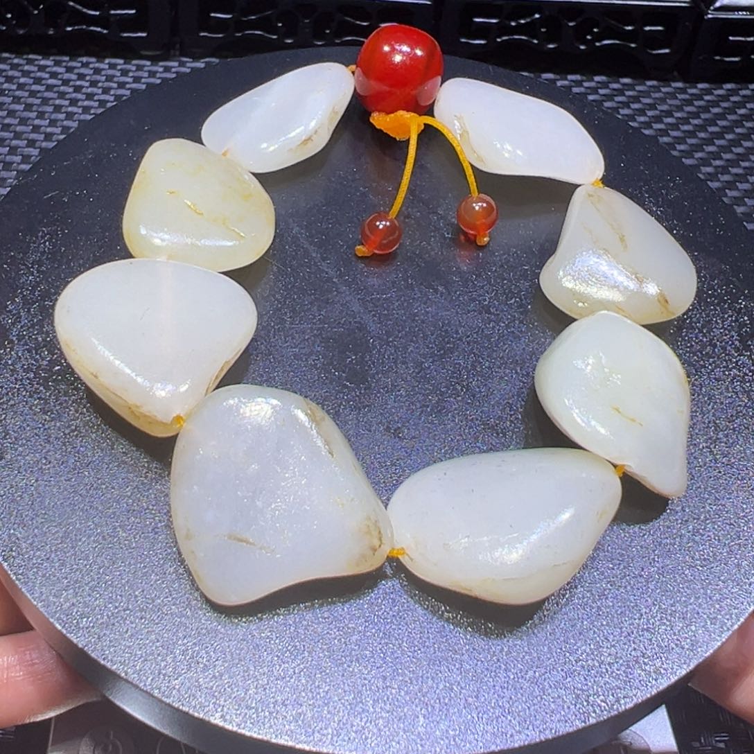 和田玉（子料）未镶嵌颈饰76克-69