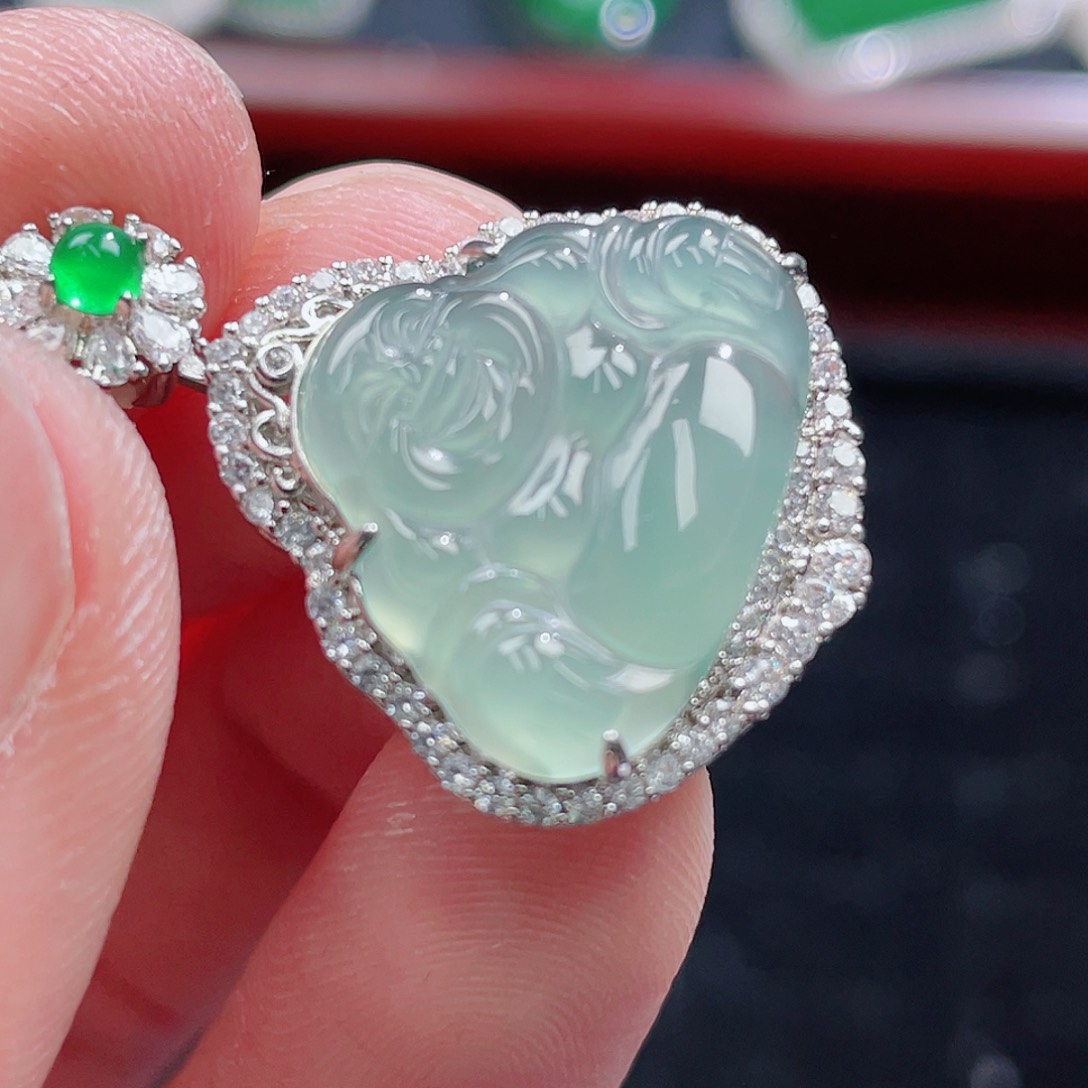 翡翠颈饰未镶嵌080，