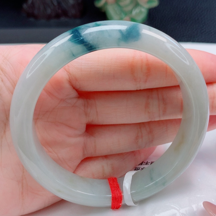 翡翠未镶嵌手镯58圈