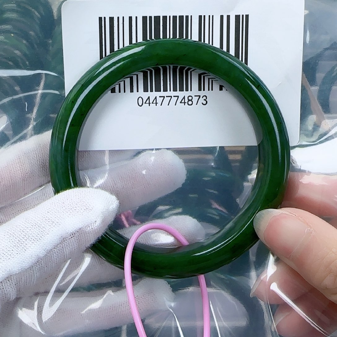 和田玉（碧玉）手镯未镶嵌61