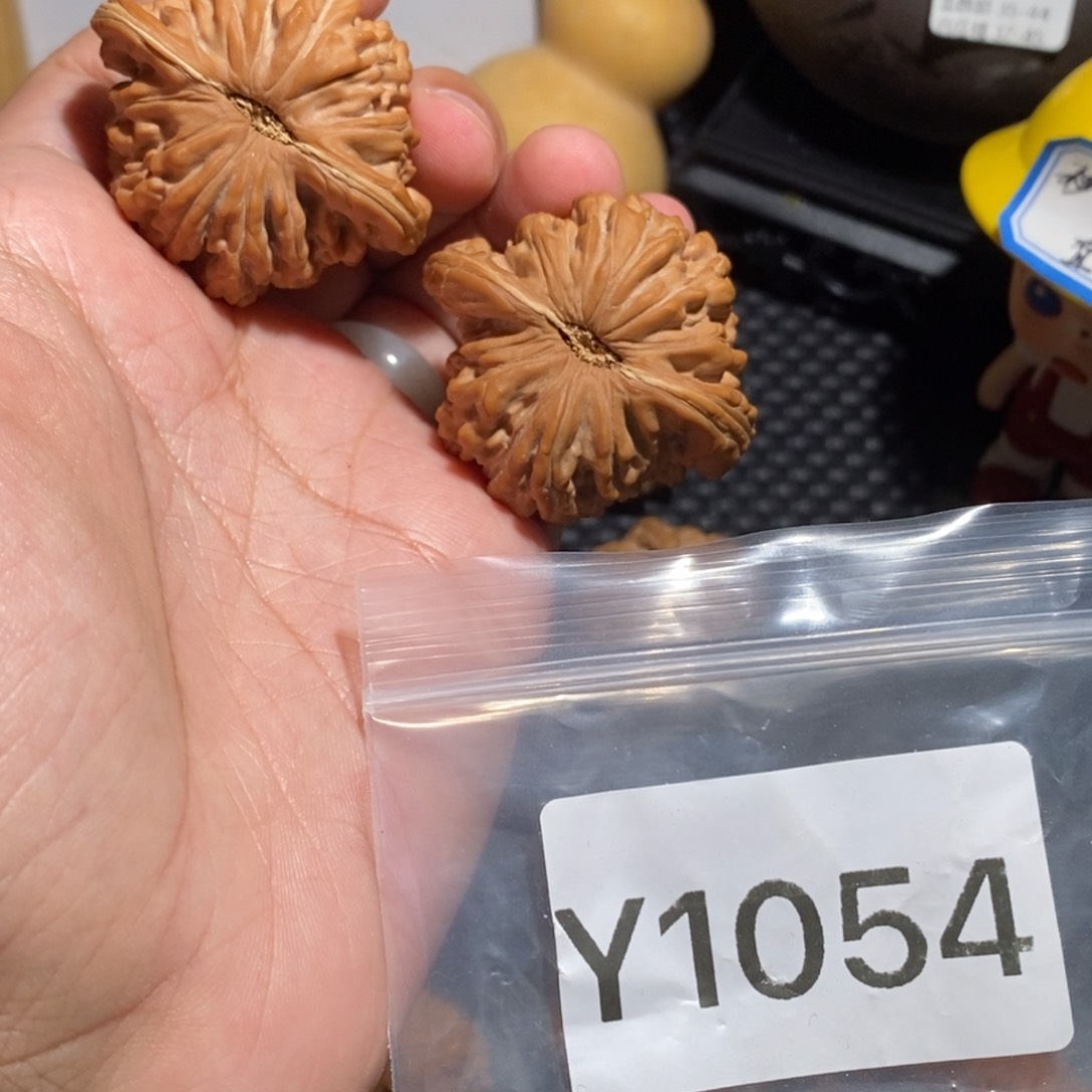 文玩核桃把件冰****厂四座楼