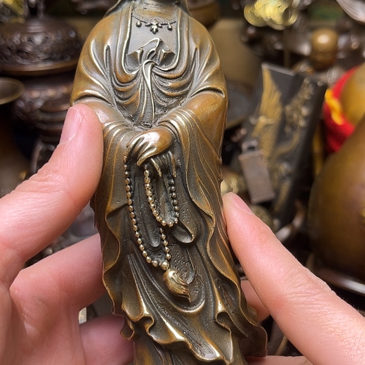 精美铜器批发档口